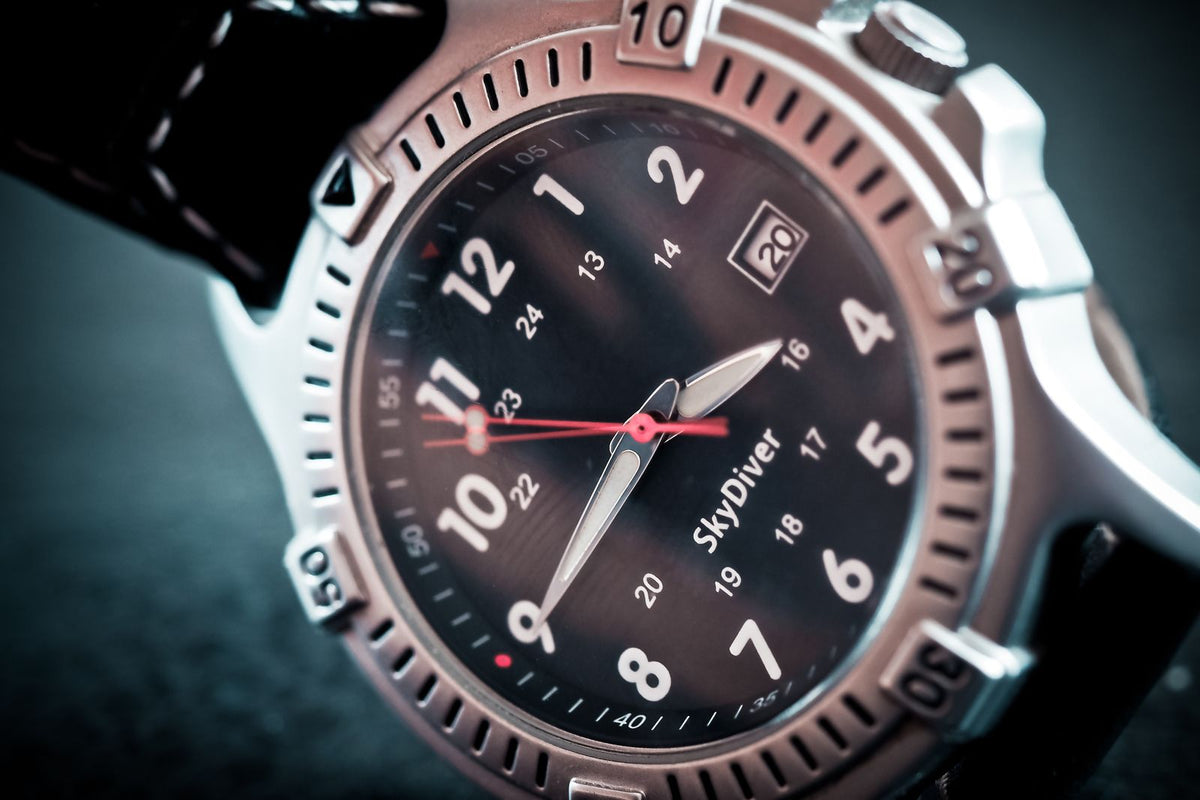 The Reef — Diver, Orange Accent